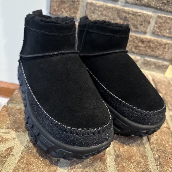 UGG Venture Daze Ultra Mini Black Men's Size 7/ Women’s 8 Boots 1158200 - Picture 12 of 16